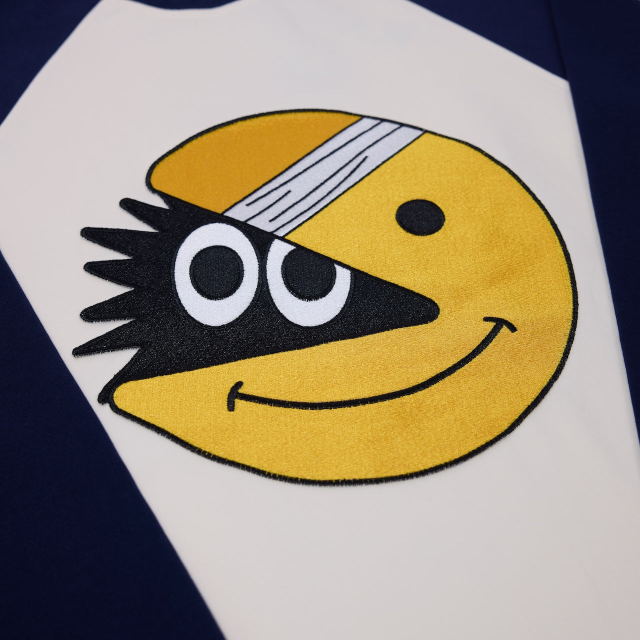 Echinoidea Munching Long Sleeve Black/White