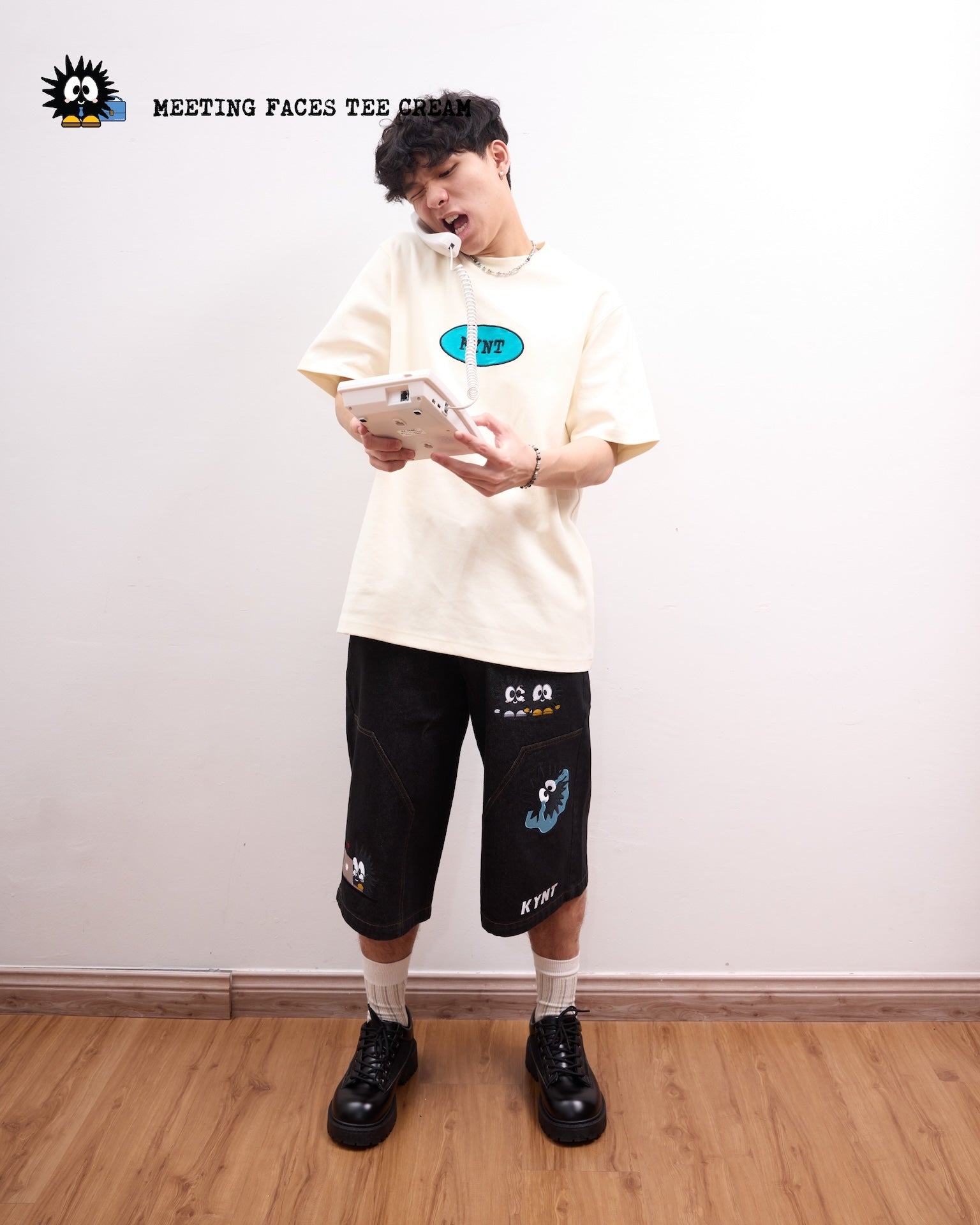 Meeting Faces Tee Cream