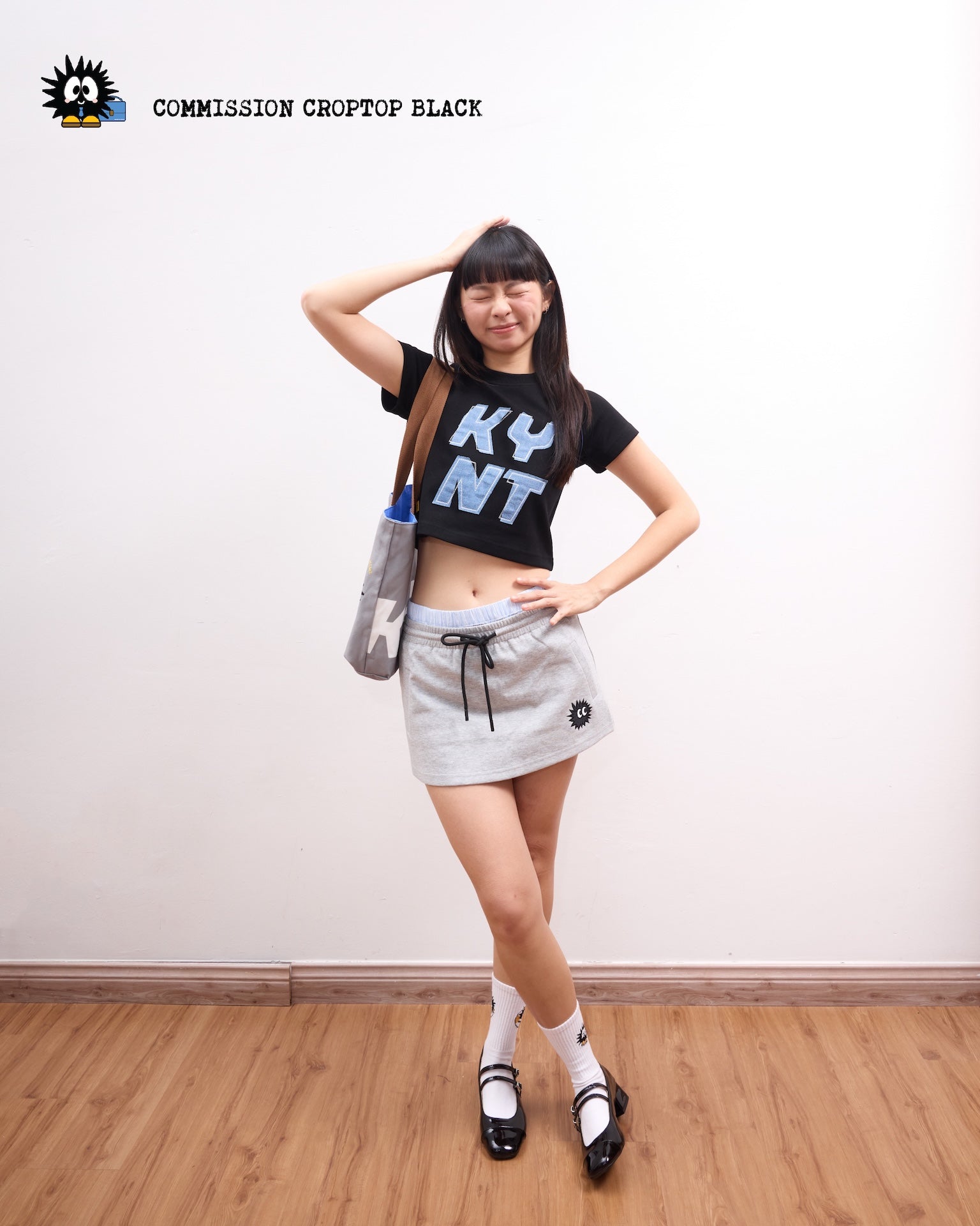 Commission Crop Top Black