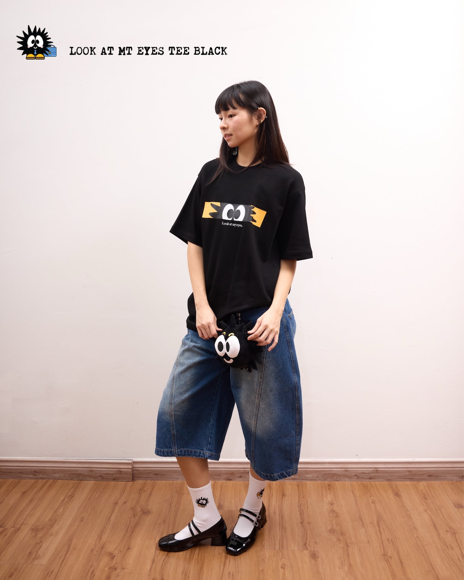 Look At My Eyes Tee Black