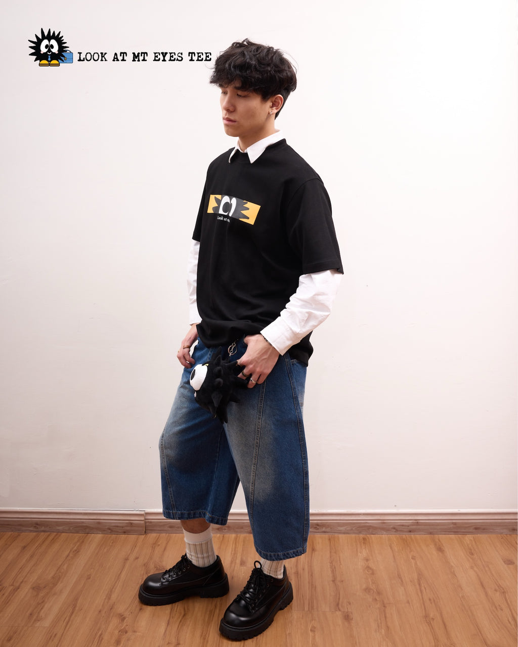 Look At My Eyes Tee Black