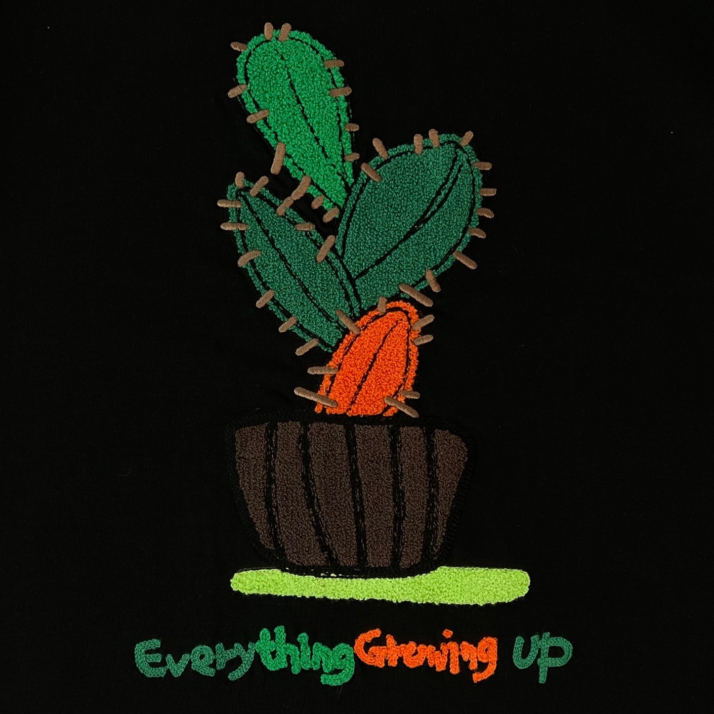 Everything Growing Up Tee < Black >