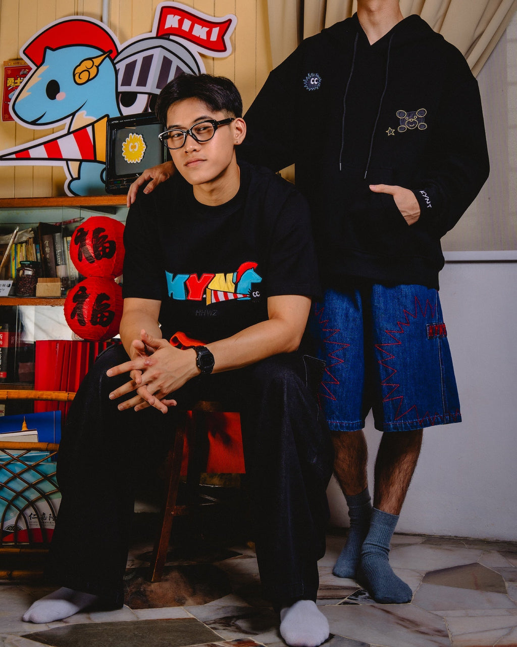 KEYNOTE | Knighty Kiki Tee Black - SWAGANZ