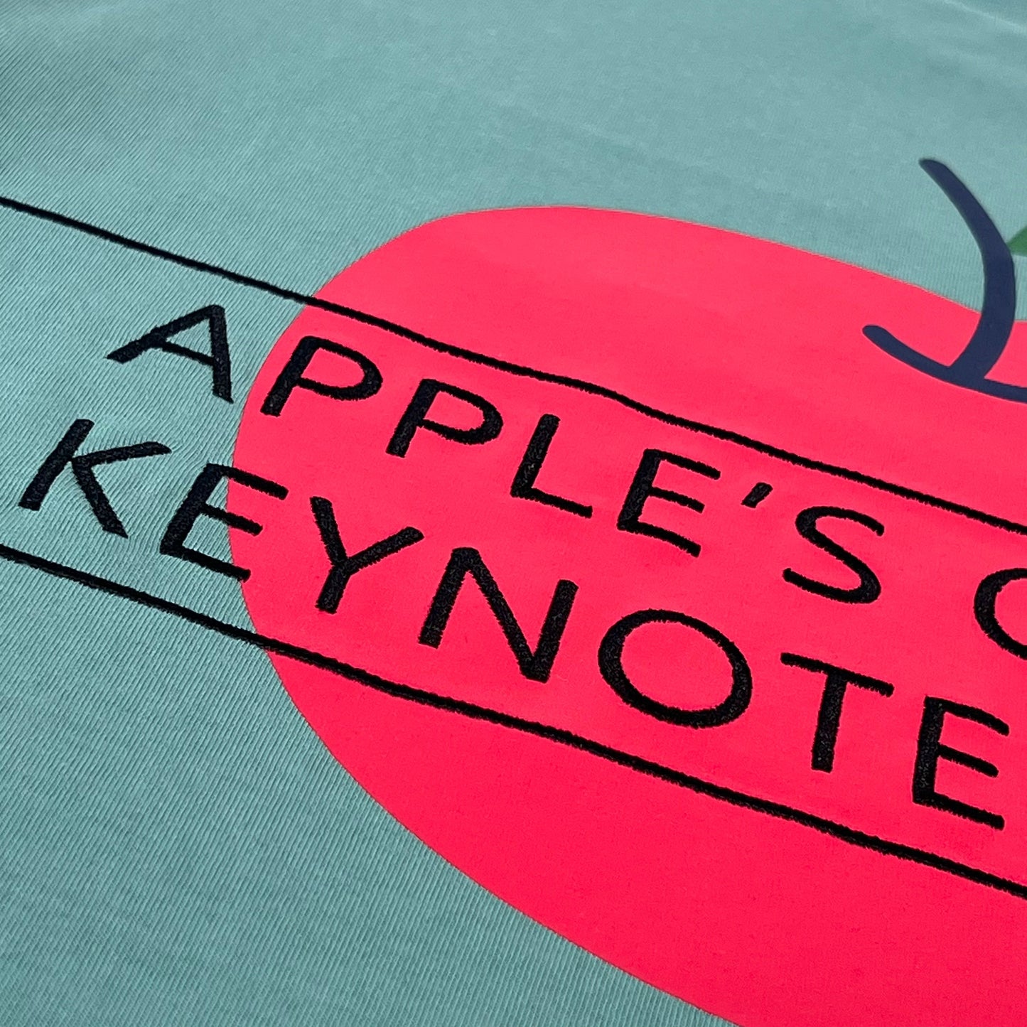 Apple's Choice Tee < Mint >